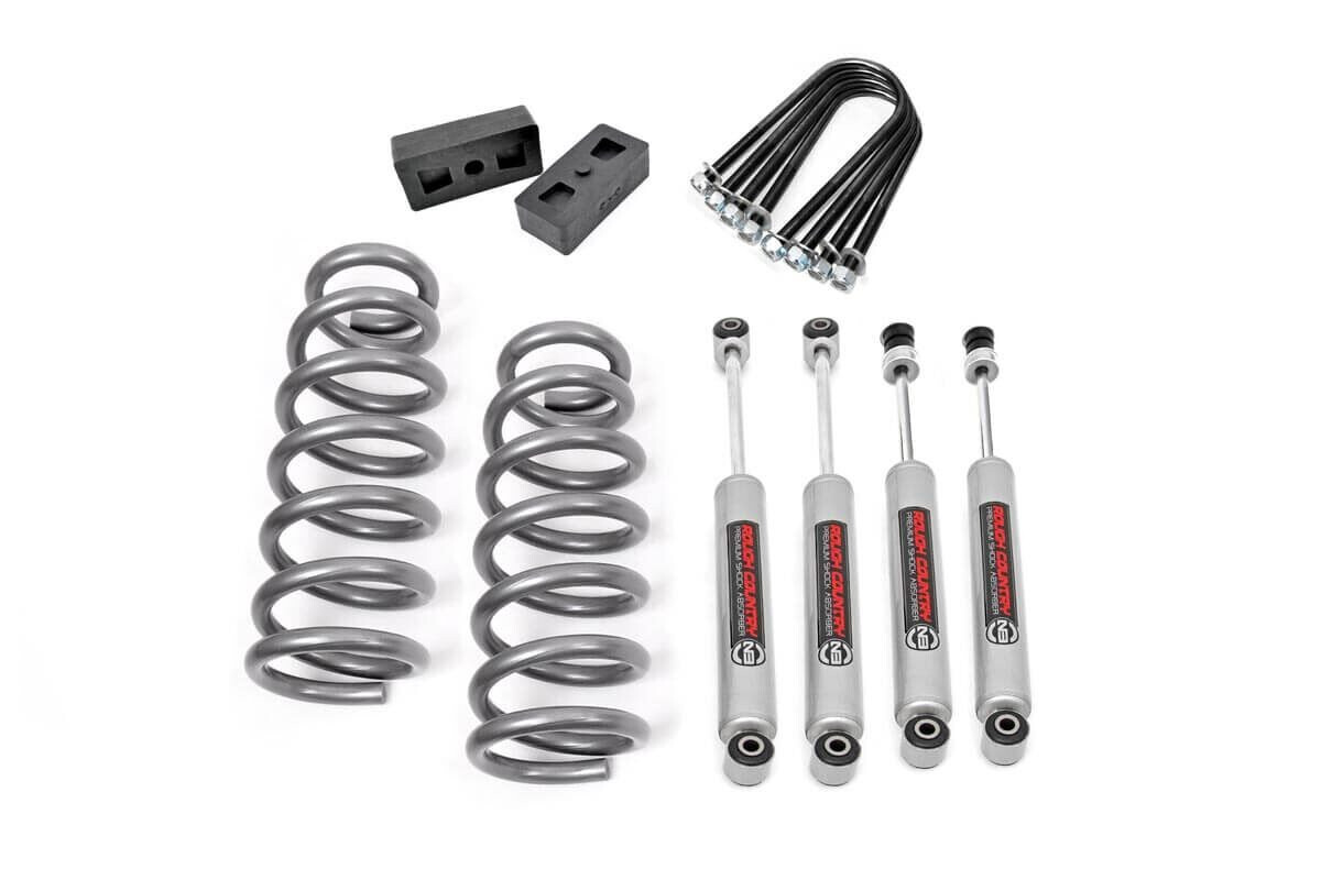 Rough Country 3" Dodge Suspension Lift Kit (02-05 Ram 1500 2WD)