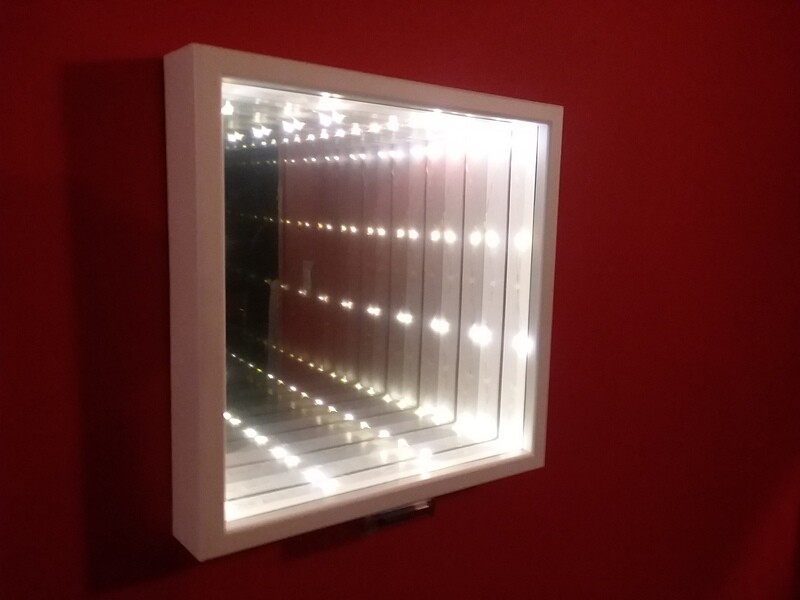 Infinity Mirror Battery Powered with warm light and white frame