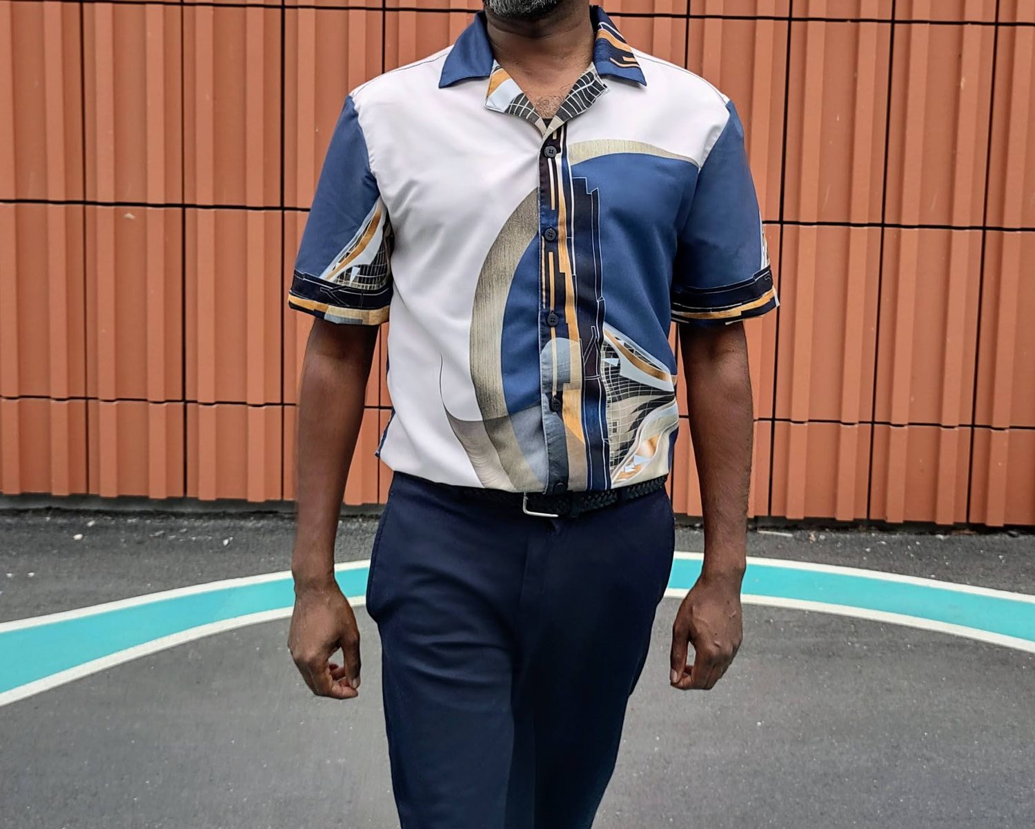 Dubai Creek Golf &amp; Yacht Club, unisex button shirt. Make sure when ordering this shirt 2 sizes smaller than normal as it is oversized.