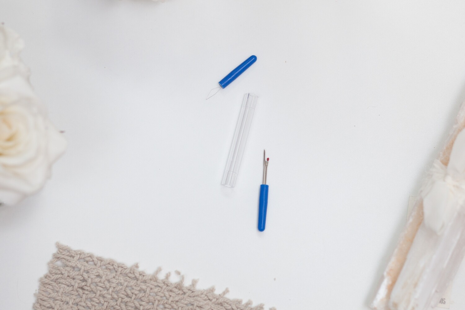 SEAM RIPPER WITH THREADER | Dritz SEAM RIPPER WITH THREADER | Dritz