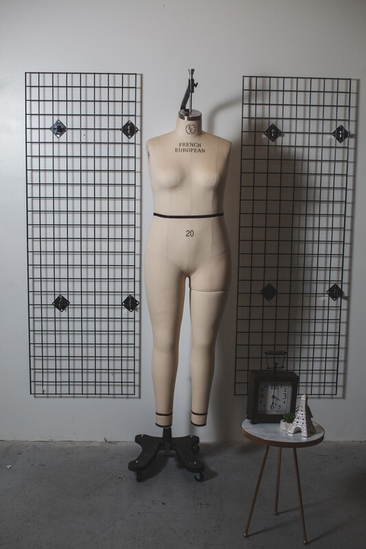 PLUS SIZE FULL BODY FORMS