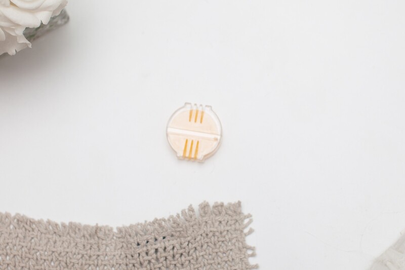 BEESWAX FOR QUILTING THREAD | Dritz