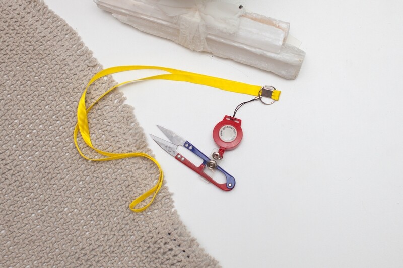 THREAD SNIPS WITH LANYARD  | Goldstar Tool