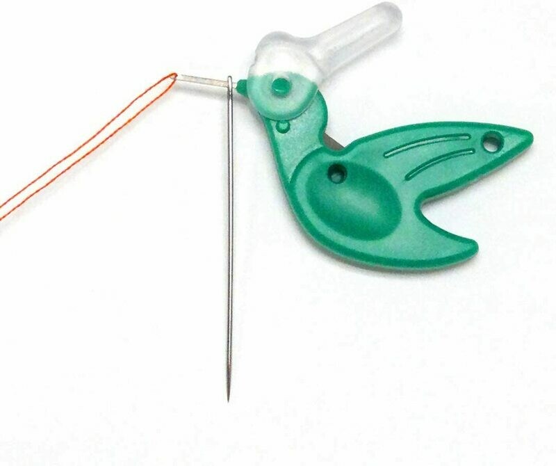 HUMMINGBIRD NEEDLE THREADER | Dritz