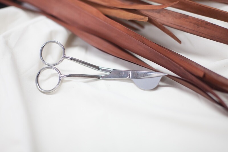 DUCKBILL APPLIQUE SCISSORS | Havel&#39;s Sewing