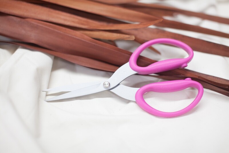 LARGE MULTIPURPOSE SCISSORS | Karen Kay Buckley&#39;s