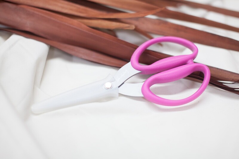 LARGE MULTIPURPOSE SCISSORS | Karen Kay Buckley's