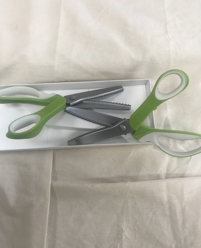 COMBO 9&quot; PINKING SHEARS &amp; 9&quot; SCALLOPING SHEARS | French European