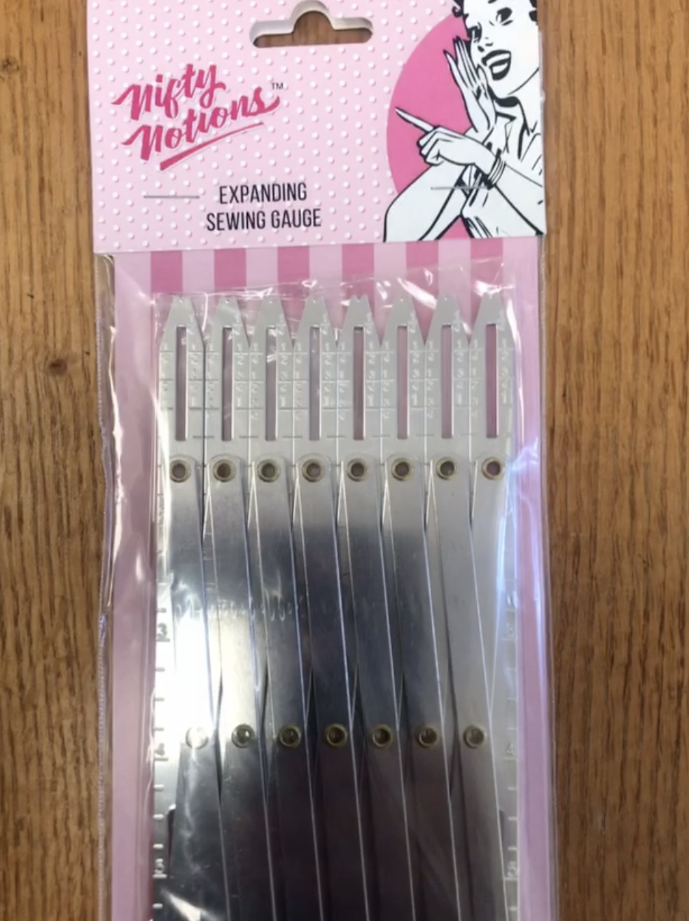 EXPANDING SEWING GUIDE | Nifty Notions