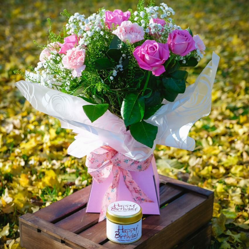 Vintage Rose & Carnation