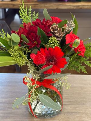 Festive Red Table Scape Festive Red Table Scape