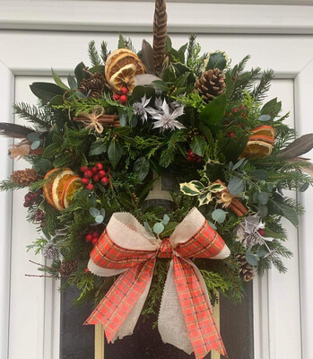 Delux Handmade Christmas Door Wreath Delux Handmade Christmas Door Wreath