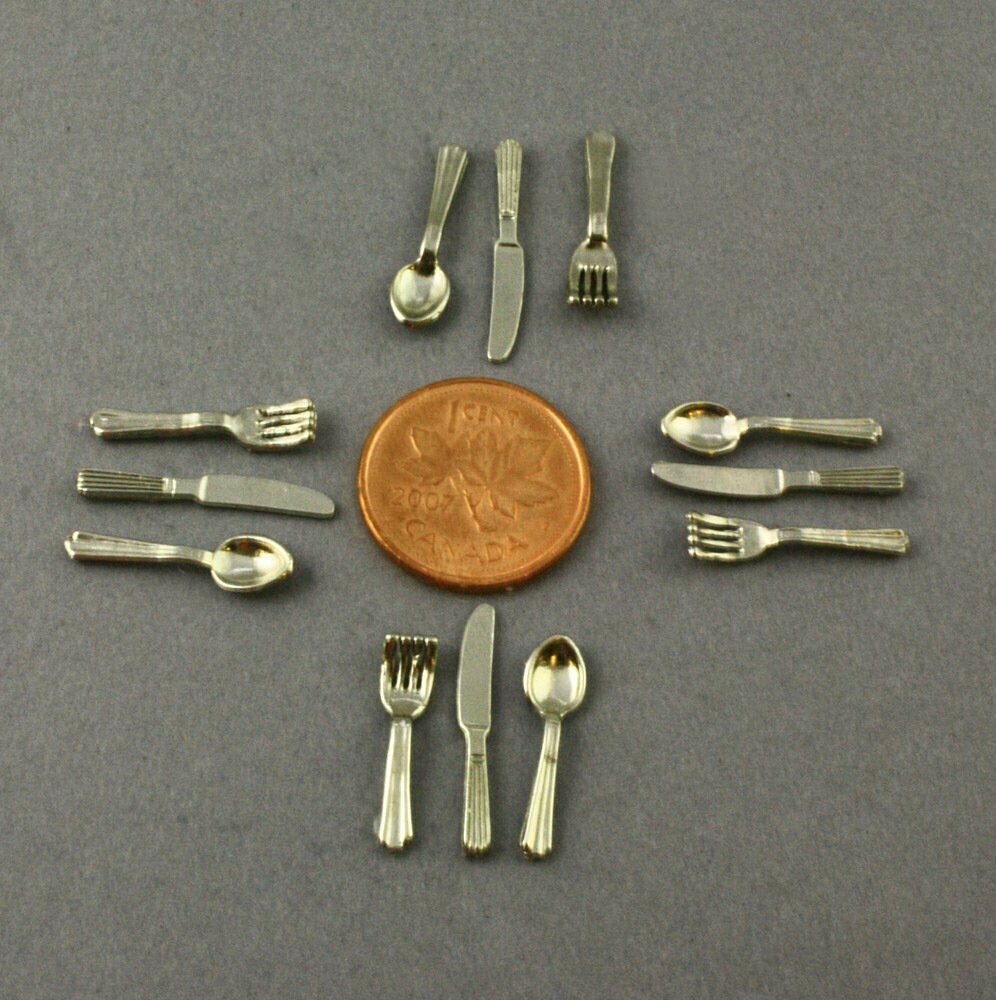 Flatware, 4 place settings ( Silver Tone)