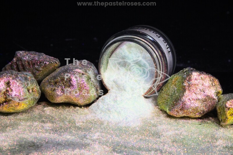 Opal Multi Chrome Loose Pigment - Wonderland Opal Multi Chrome Loose Pigment - Wonderland