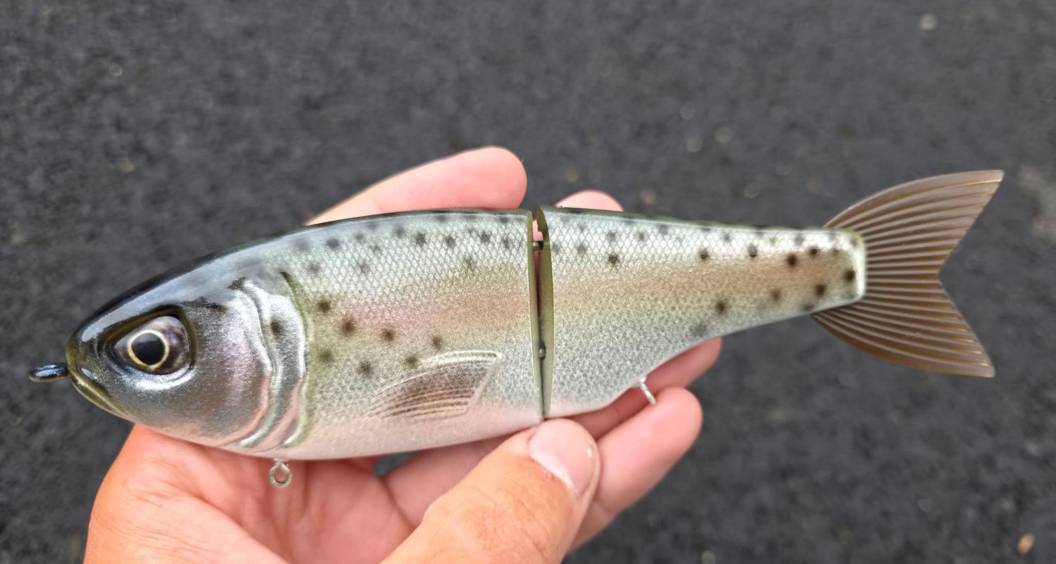 Throwback Metro - Blue Brilliant Throwback Metro - Blue Brilliant