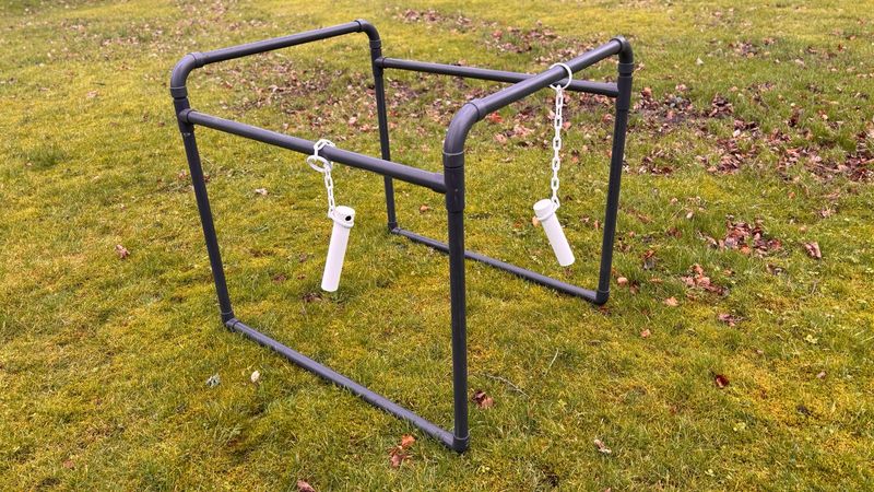 Sniffy Cube And Tubes