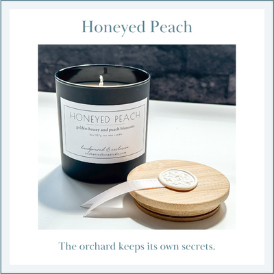 HONEYED PEACH Scented Candle