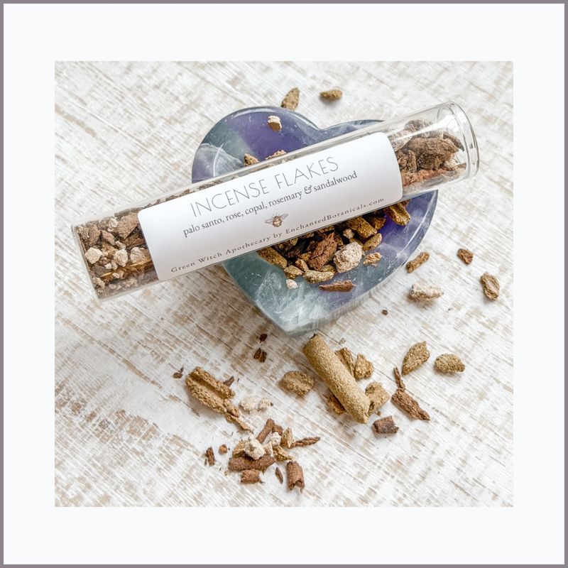 INCENSE FLAKES Palo Santo · Copal · Rose · Rosemary · Sandalwood