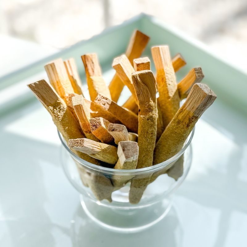 PALO SANTO + FRANKINCENSE Incense Sticks