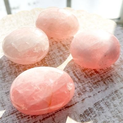 ROSE QUARTZ Palm Stones (Medium)