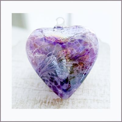 GLASS FRIENDSHIP HEART Violet + Lavender Irididescent