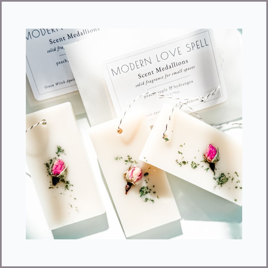 SCENT MEDALLION —Modern Love Spell