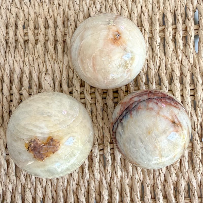 PALE PETRIFIED WOOD SPHERES