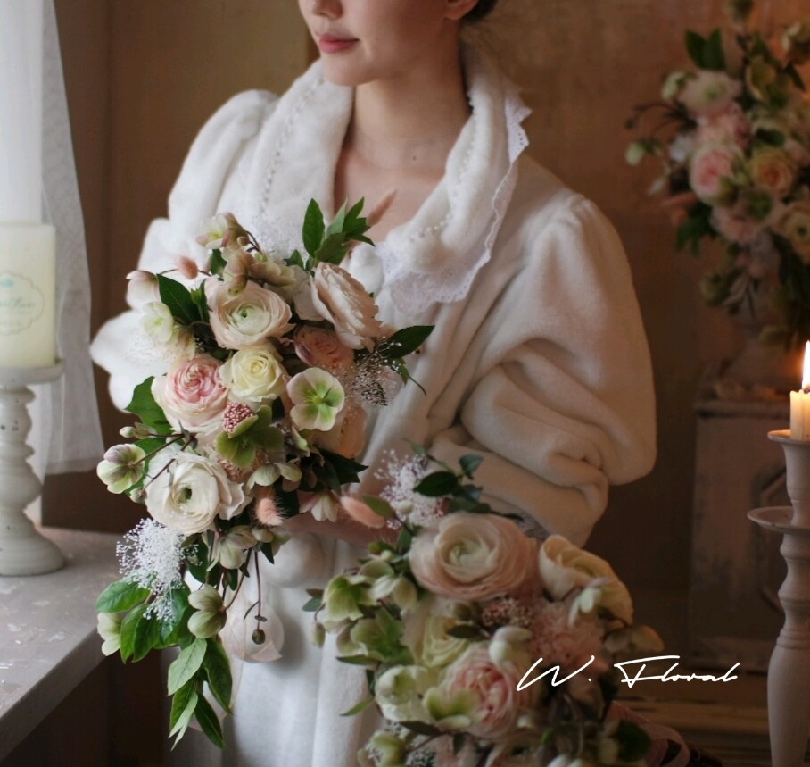 Bridal Bouquet - Cascading Bridal Bouquet, Size: Small