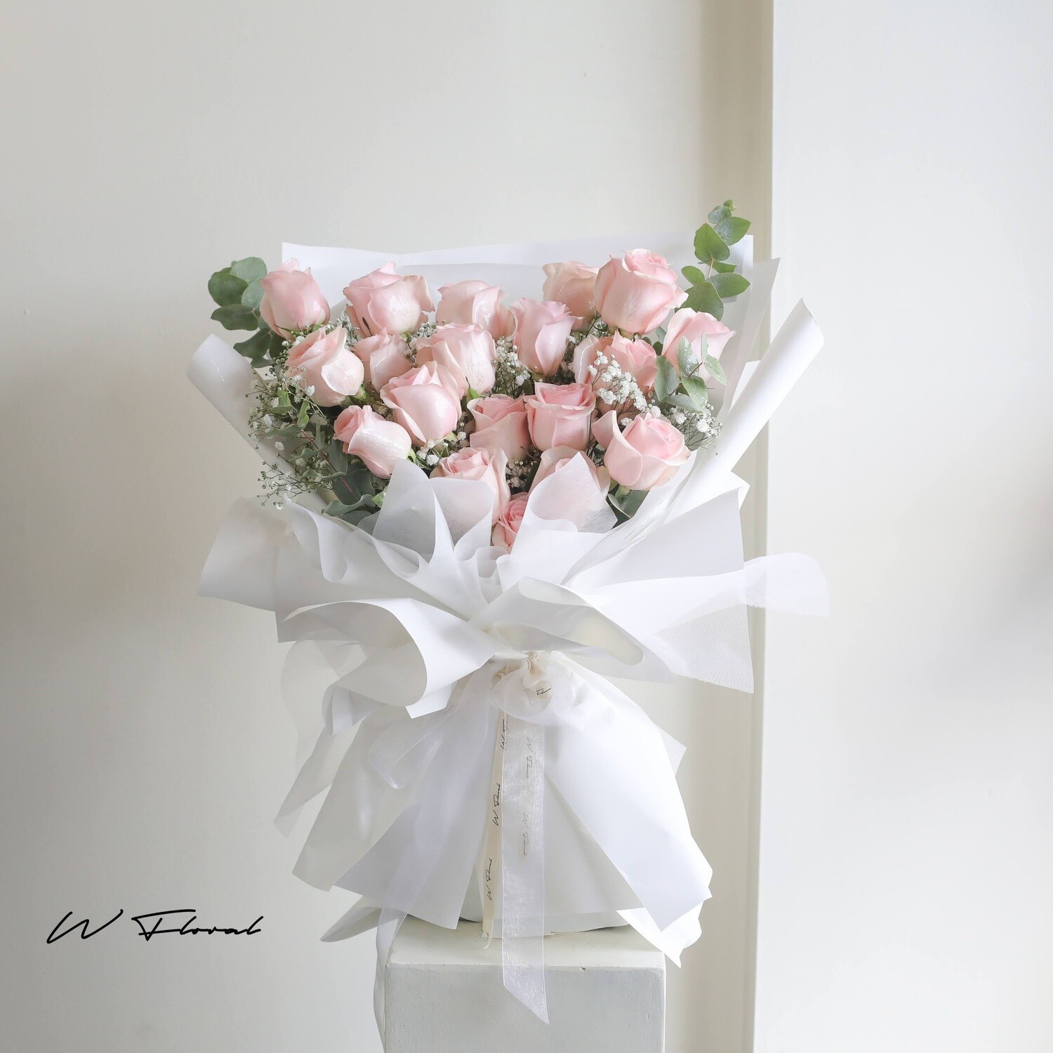 19 Pink Rose Bouquet