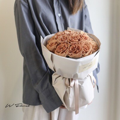 Toffee Rose Russian Round Bouquet