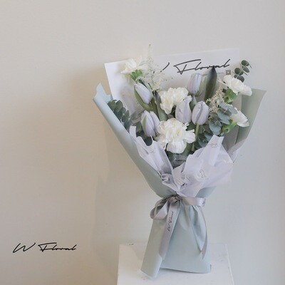 Blue Maggie Bouquet *Limited Season Only*