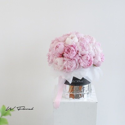 Pink Peony Peonies Hug Luxe