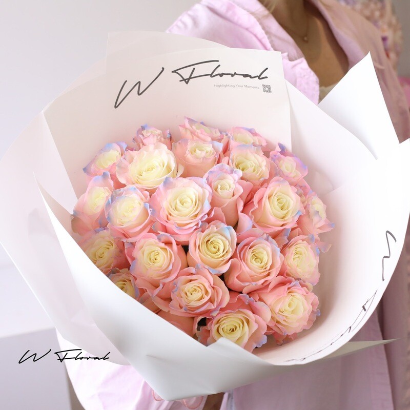 24/36 Signature Round Bouquet Aurora Rose *Available On Aug 29