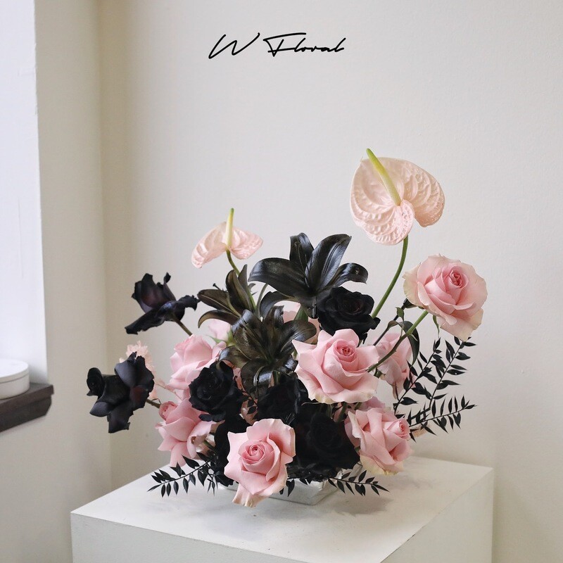 Garden Look Black and Pink Vaseless Centrepiece Arrangement