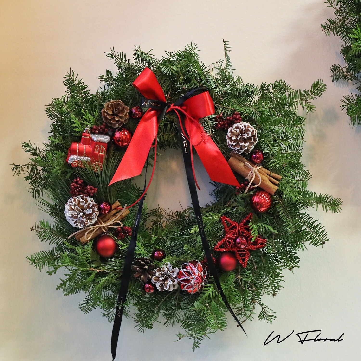 20 Inch Nordic Haze Wreath - Festive Red