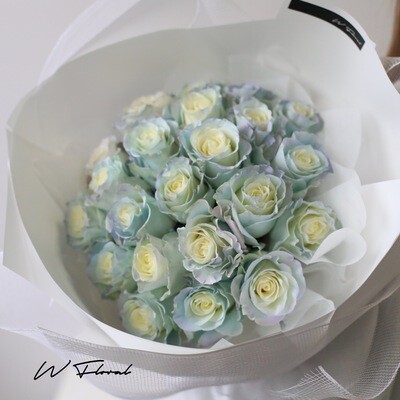 24/36 Signature Round Bouquet Stellalou Rose  *Available On Aug 29