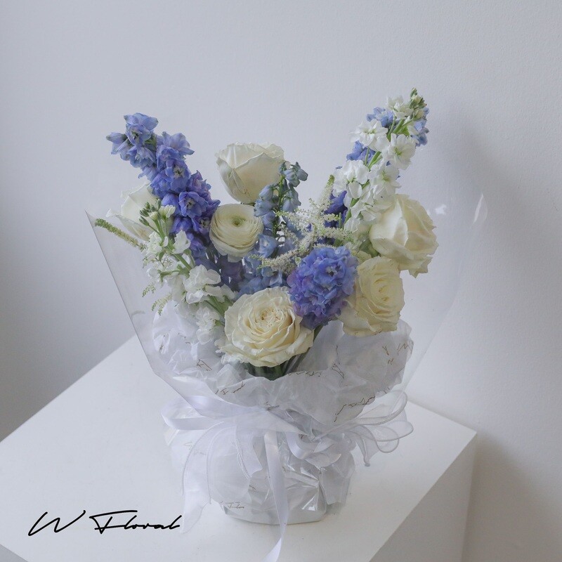 Crisp Sky Bouquet - Blue and White Premium Bouquet