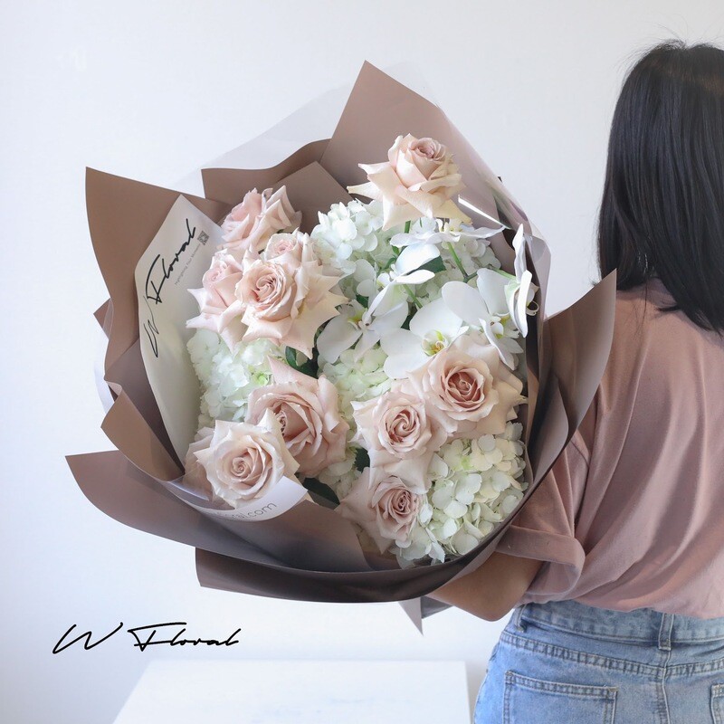 Sandy Luxe Mixed Bouquet - Hydrangea, Quicksand and Orchid