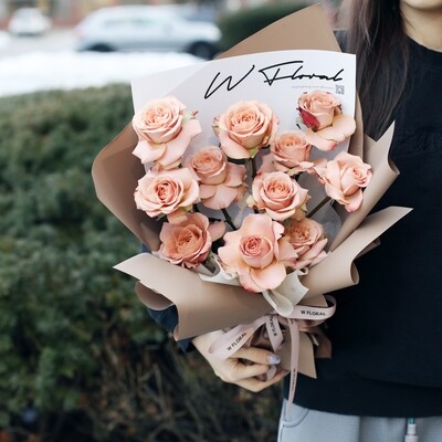 11 Cappuccino Rose Bouquet