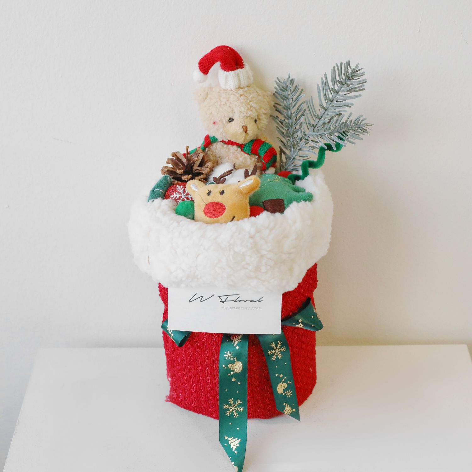 Plush Toy Christmas Bouquet - Teddy &amp; Reindeer