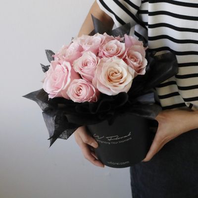 Pink Rose Hug