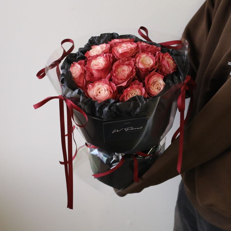 Lolita Round Bouquet -  Red Wine *Available On Aug 29