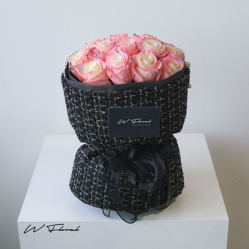 Chanel Pearl  Aurora Rose Round Bouquet