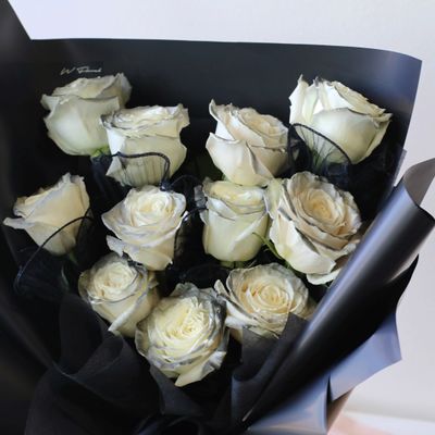 11 Dark Knight Rose Only Bouquet