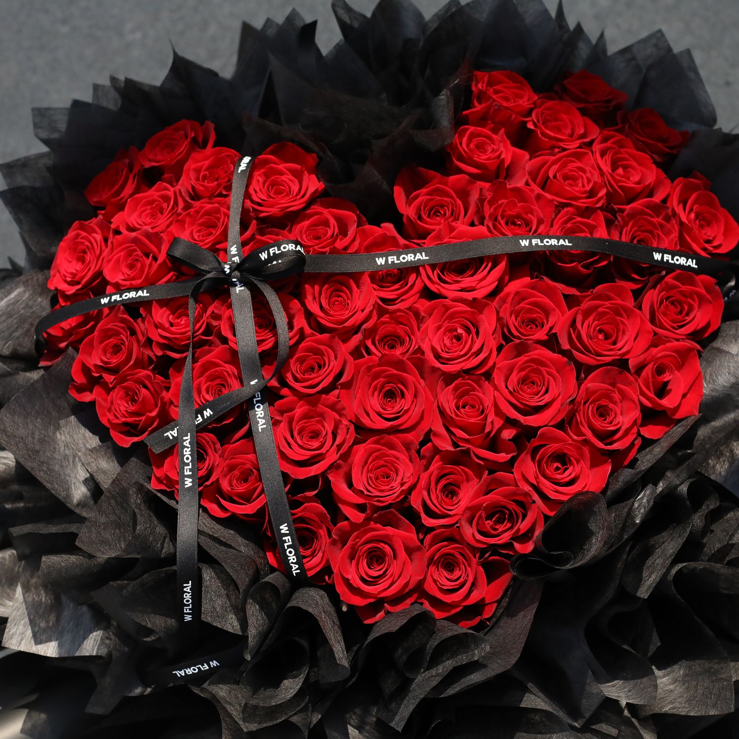 52 Classic Heart Bouquet Red Rose