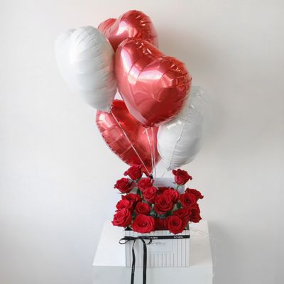 Pandora Hug Red