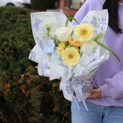 Reverie Bouquet - Lemon Cloud