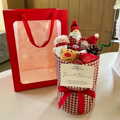 Plush Toy Christmas Bouquet - Snowman Family