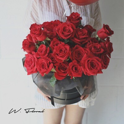 Fancy Hug Red