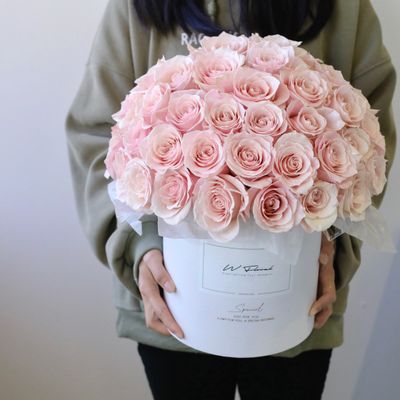 Grand pink rose flower box with premium roses by W Floral Studio Toronto